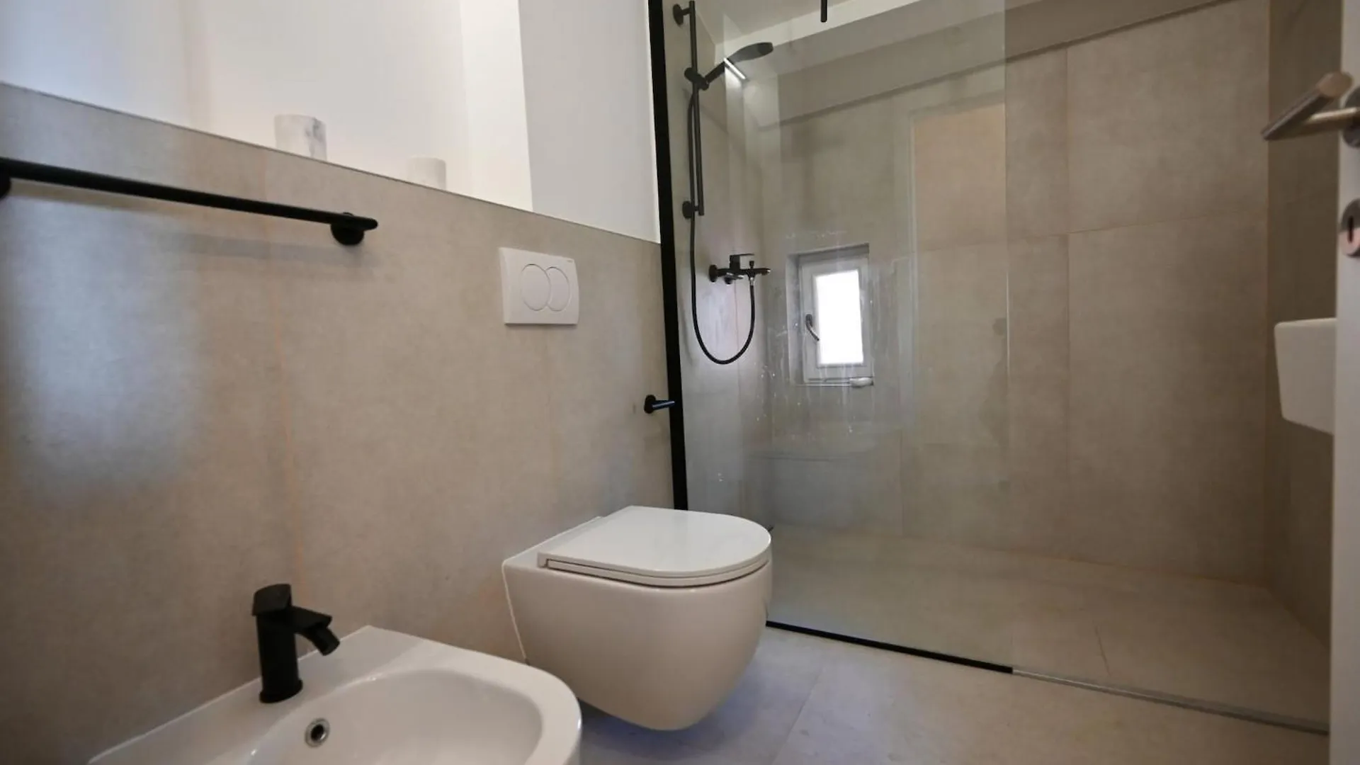 Radiant And Trendy Downtown Rovinj Apartment - One Bedroom Apartment