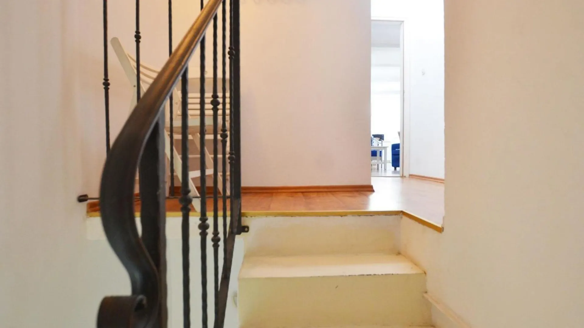 Radiant And Trendy Downtown Rovinj Apartment - One Bedroom Apartment
