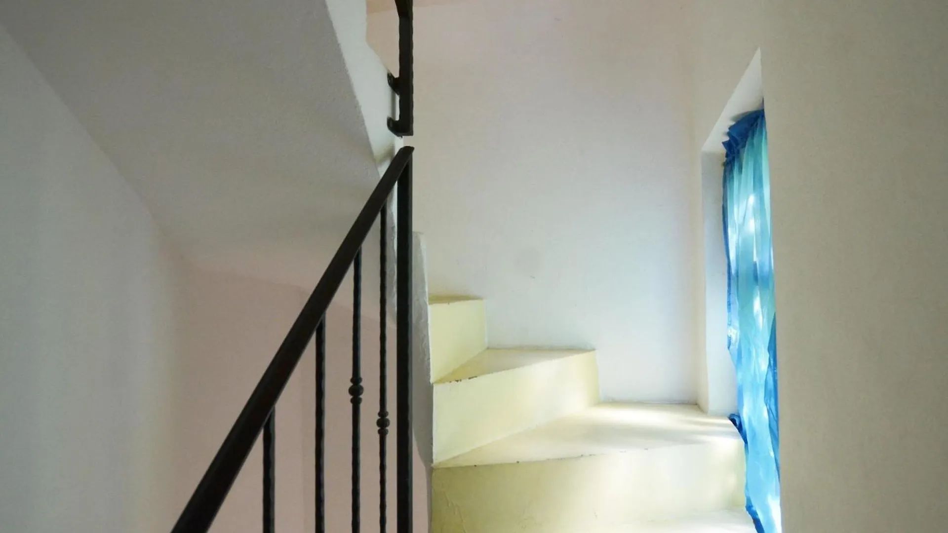 Radiant And Trendy Downtown Rovinj Apartment - One Bedroom Apartment
