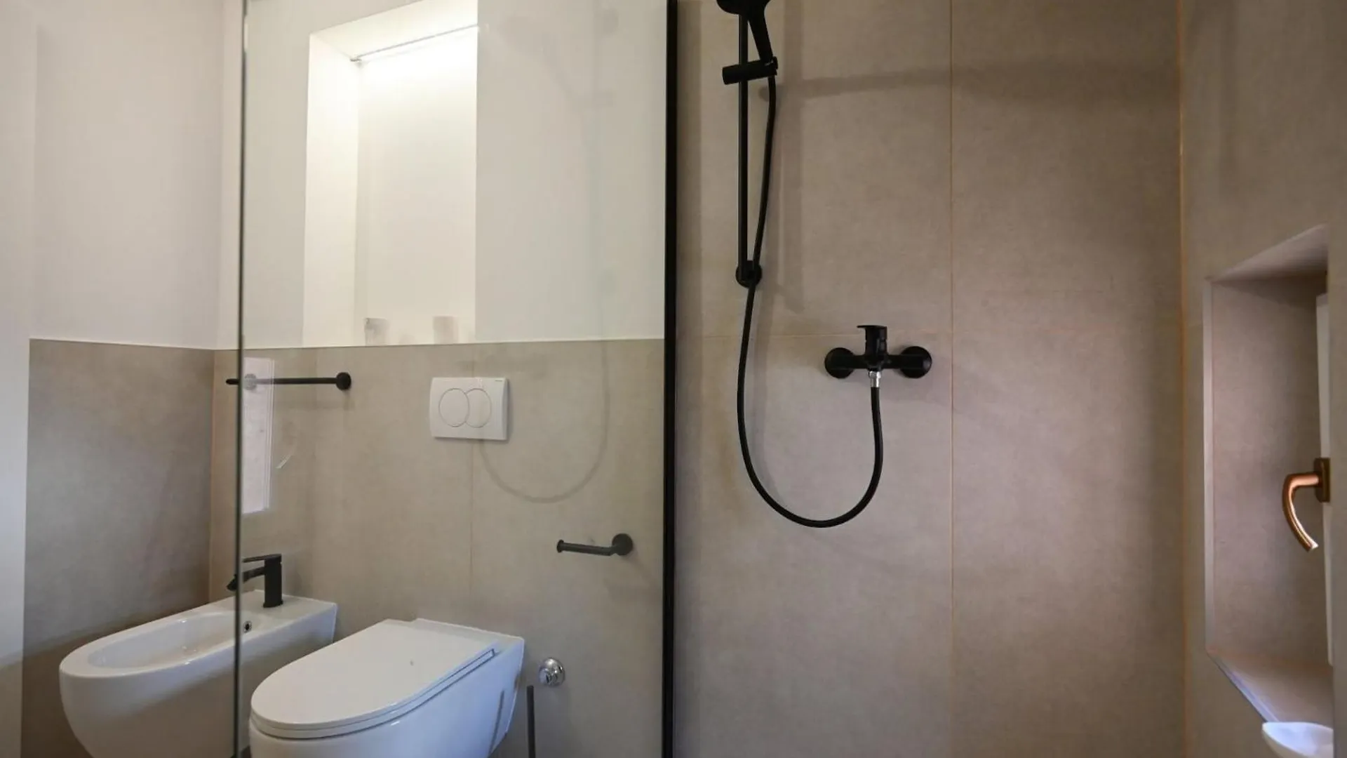 Radiant And Trendy Downtown Rovinj Apartment - One Bedroom Apartment