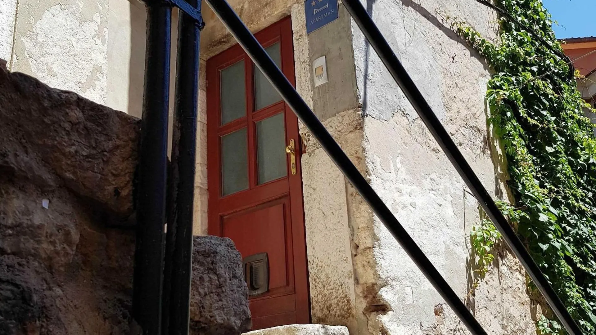 Radiant And Trendy Downtown Rovinj Apartment - One Bedroom Apartment